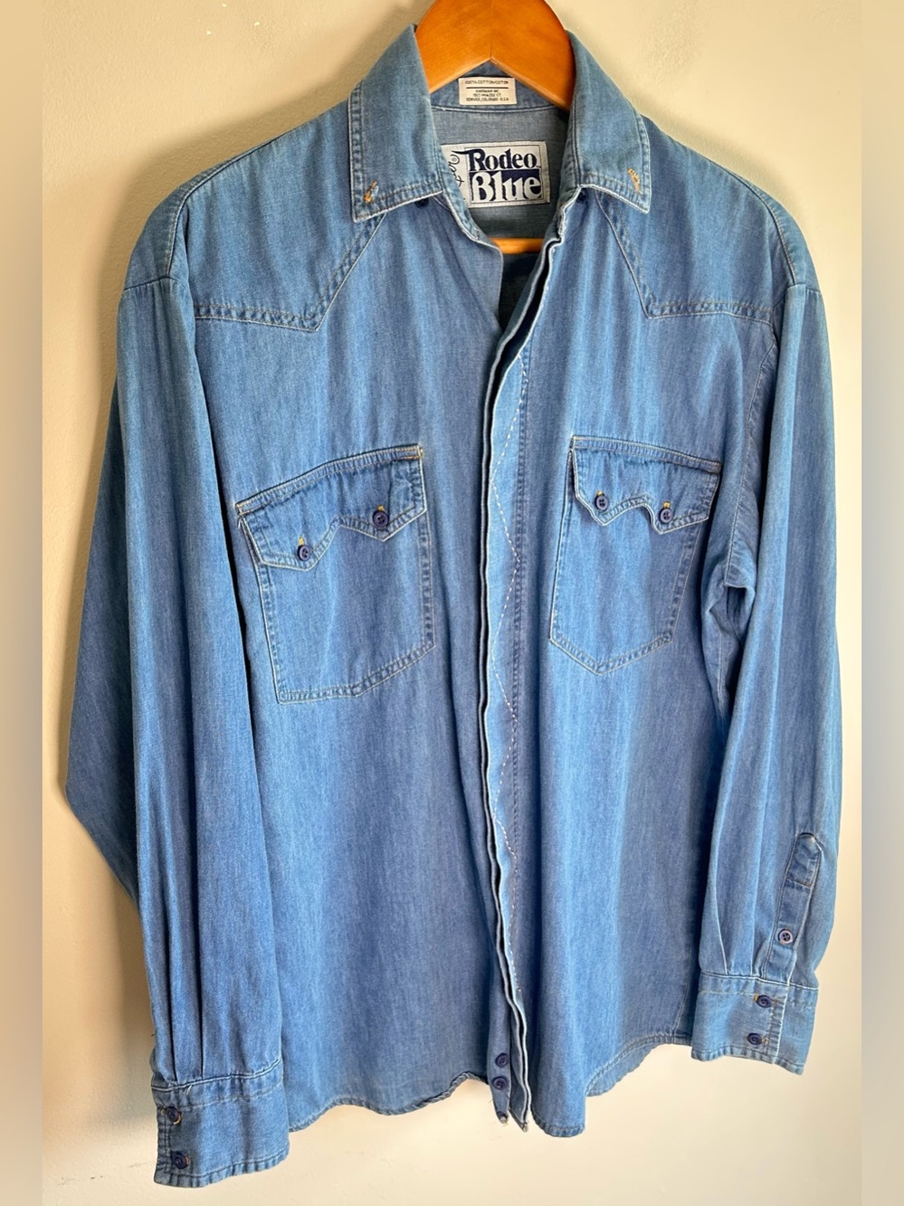 Vintage Roper Rodeo Blue Denim Shirt Mens M Pink Zig Zag Embroidered Western USA